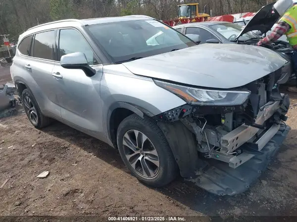 5TDGZRAH6LS013222 2020 TOYOTA HIGHLANDER - Image 1