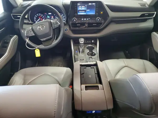 5TDGZRAH6LS019747 2020 TOYOTA HIGHLANDER - Image 8