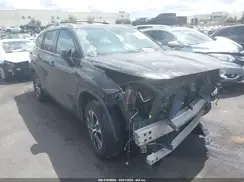 5TDGZRAH6MS039935 2021 TOYOTA HIGHLANDER