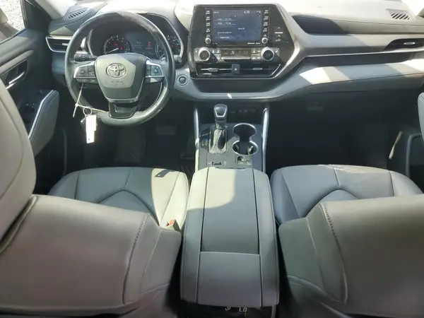 5TDGZRAH6MS043712 2021 TOYOTA HIGHLANDER - Image 8