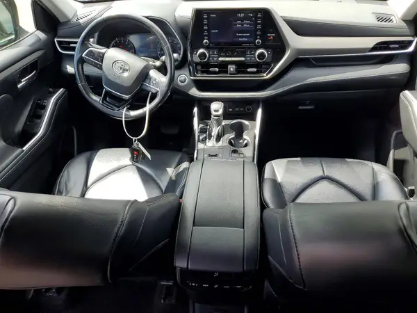 5TDGZRAH6MS066326 2021 TOYOTA HIGHLANDER - Image 8