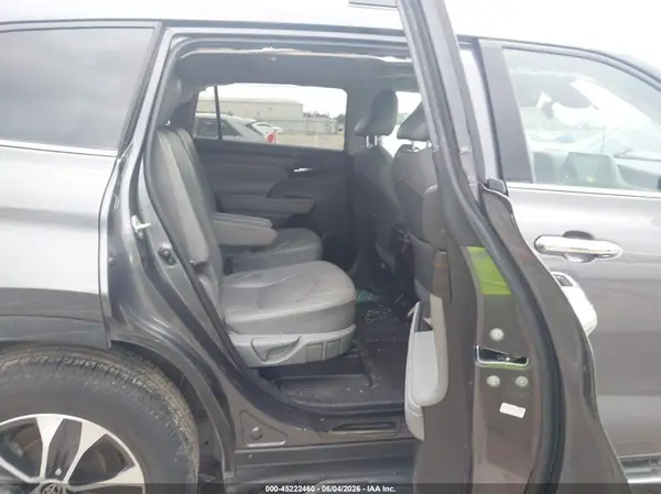 5TDGZRAH6MS067122 2021 TOYOTA HIGHLANDER - Image 8