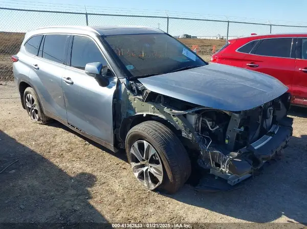 5TDGZRAH6MS089301 2021 TOYOTA HIGHLANDER - Image 1