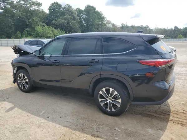 5TDGZRAH6MS517755 2021 TOYOTA HIGHLANDER - Image 2