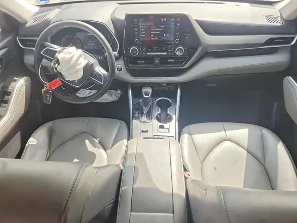 5TDGZRAH6MS523314 2021 TOYOTA HIGHLANDER - Image 8