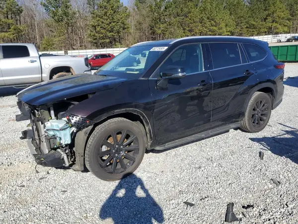 5TDGZRAH6NS125229 2022 TOYOTA HIGHLANDER - Image 1