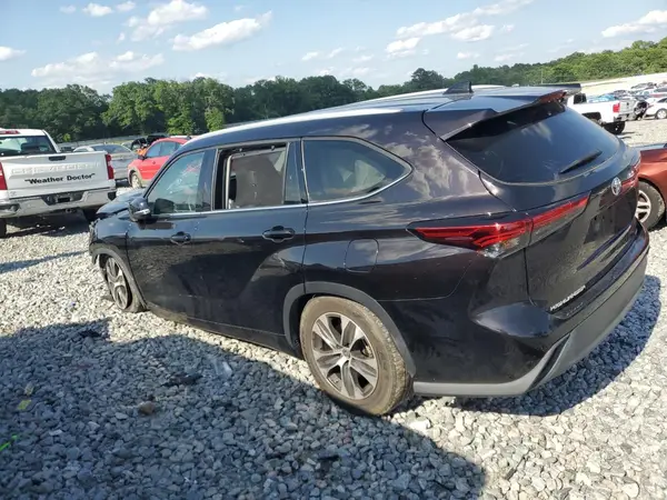 5TDGZRAH6NS132648 2022 TOYOTA HIGHLANDER - Image 2
