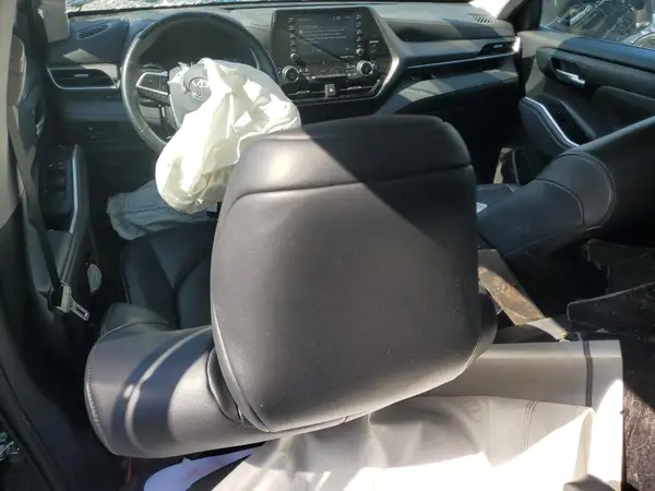5TDGZRAH6NS132648 2022 TOYOTA HIGHLANDER - Image 8
