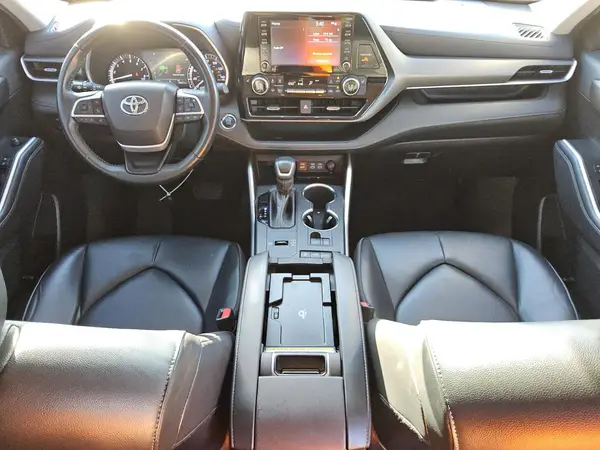 5TDGZRAH6NS134898 2022 TOYOTA HIGHLANDER - Image 8