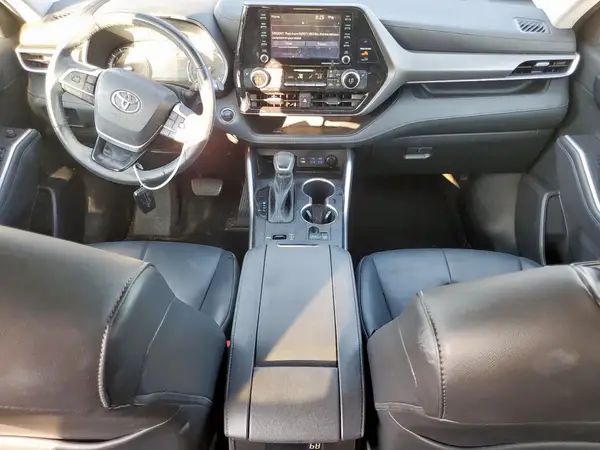 5TDGZRAH6NS539434 2022 TOYOTA HIGHLANDER - Image 8