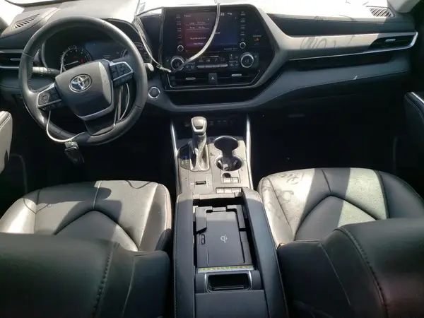 5TDGZRAH6NS548912 2022 TOYOTA HIGHLANDER - Image 8