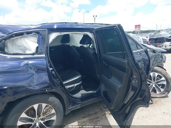 5TDGZRAH7LS009129 2020 TOYOTA HIGHLANDER - Image 8
