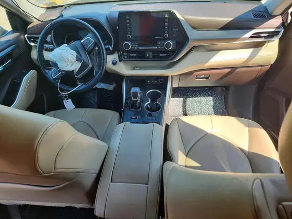 5TDGZRAH7MS039152 2021 TOYOTA HIGHLANDER - Image 8