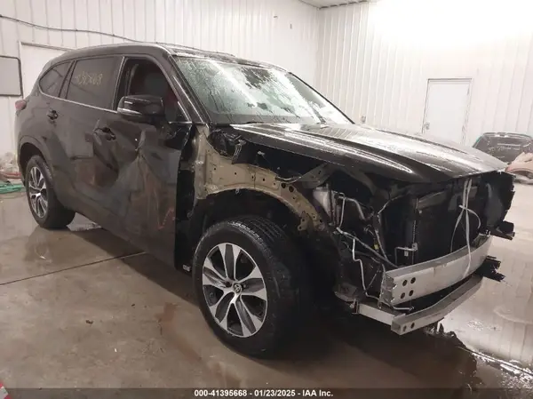 5TDGZRAH7MS041399 2021 TOYOTA HIGHLANDER - Image 1