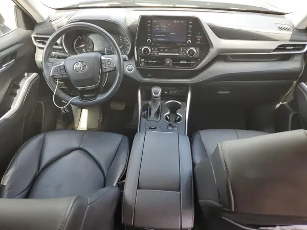 5TDGZRAH7MS520504 2021 TOYOTA HIGHLANDER - Image 8
