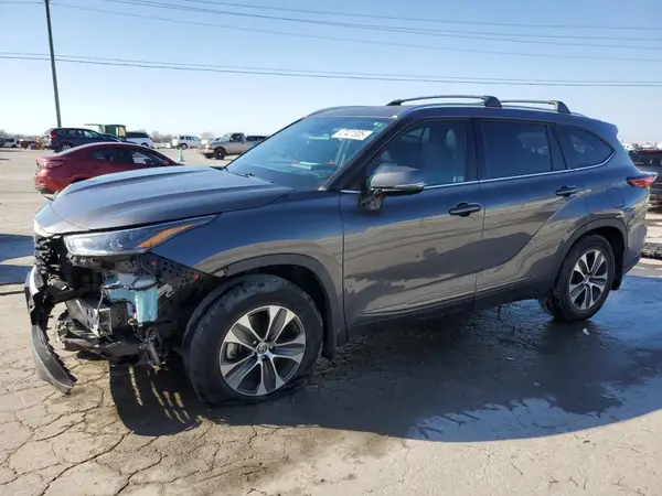 5TDGZRAH7MS525198 2021 TOYOTA HIGHLANDER - Image 1