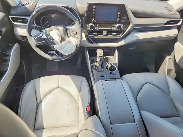 5TDGZRAH7MS531020 2021 TOYOTA HIGHLANDER - Image 8