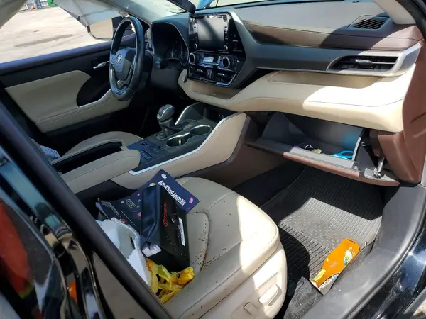 5TDGZRAH7MS536668 2021 TOYOTA HIGHLANDER - Image 8