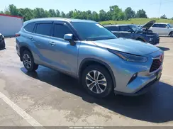 5TDGZRAH7NS091978 2022 TOYOTA HIGHLANDER