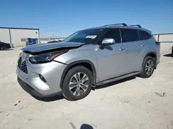 5TDGZRAH7NS105782 2022 TOYOTA HIGHLANDER