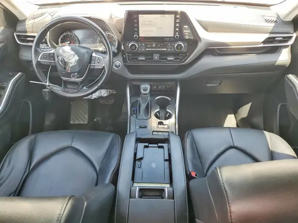 5TDGZRAH7NS112635 2022 TOYOTA HIGHLANDER - Image 8