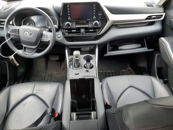 5TDGZRAH7NS125045 2022 TOYOTA HIGHLANDER - Image 8