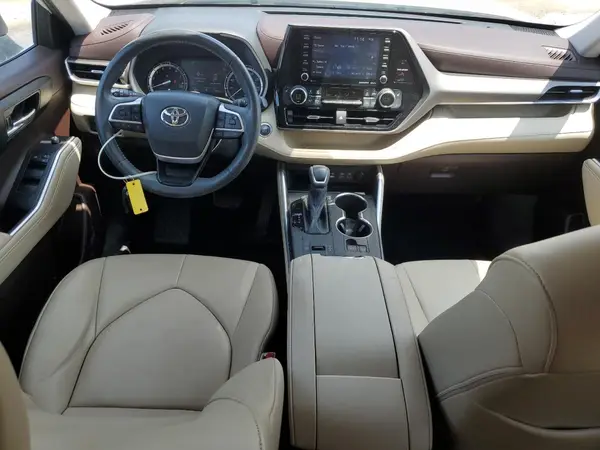 5TDGZRAH7NS545386 2022 TOYOTA HIGHLANDER - Image 8