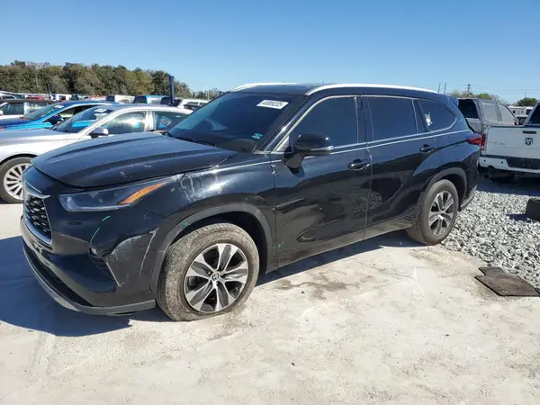 5TDGZRAH7NS548983 2022 TOYOTA HIGHLANDER - Image 1