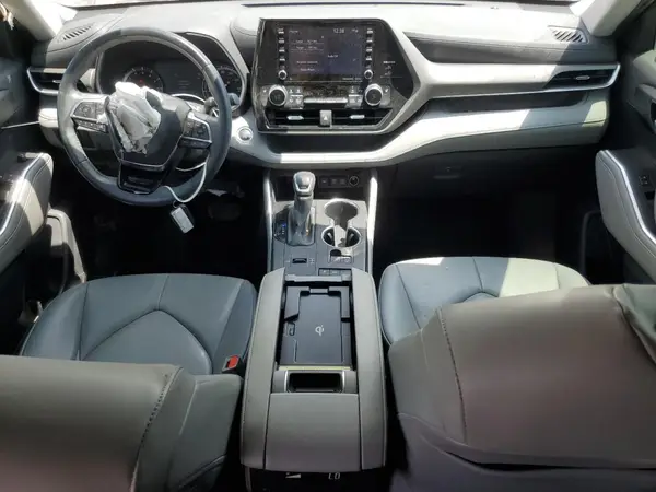 5TDGZRAH8LS513365 2020 TOYOTA HIGHLANDER - Image 8