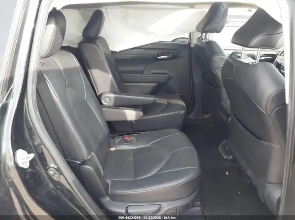 5TDGZRAH8MS035207 2021 TOYOTA HIGHLANDER - Image 8