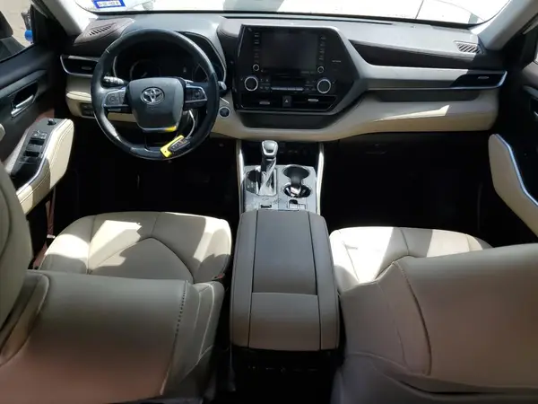 5TDGZRAH8MS048667 2021 TOYOTA HIGHLANDER - Image 8