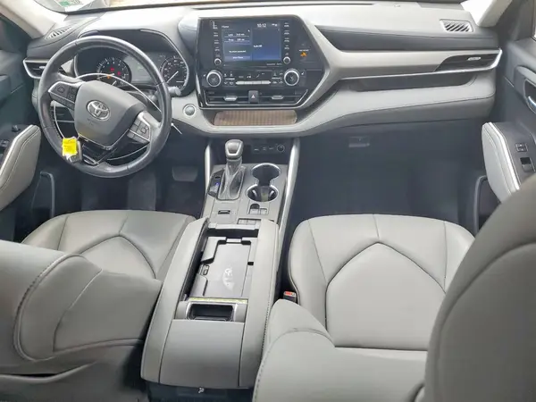 5TDGZRAH8MS060205 2021 TOYOTA HIGHLANDER - Image 8