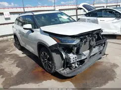 5TDGZRAH8MS063217 2021 TOYOTA HIGHLANDER