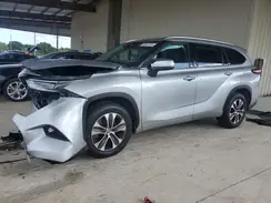 5TDGZRAH8MS075657 2021 TOYOTA HIGHLANDER