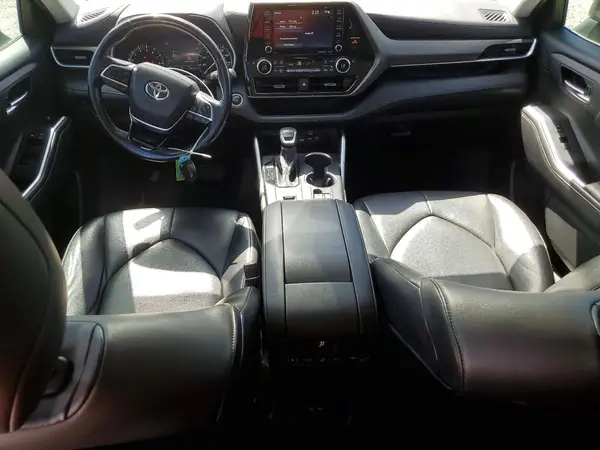 5TDGZRAH8MS081278 2021 TOYOTA HIGHLANDER - Image 8