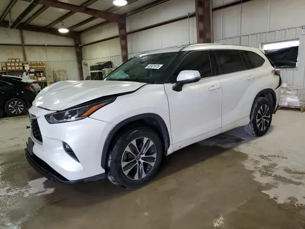 5TDGZRAH8MS515053 2021 TOYOTA HIGHLANDER - Image 1