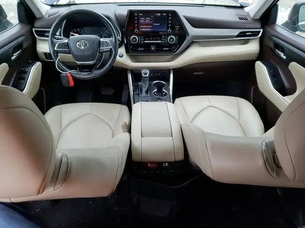 5TDGZRAH8MS520995 2021 TOYOTA HIGHLANDER - Image 8