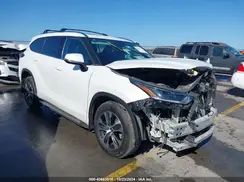 5TDGZRAH8MS532273 2021 TOYOTA HIGHLANDER