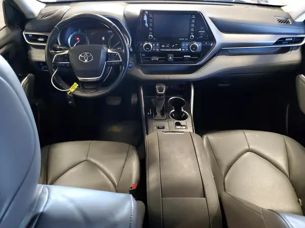 5TDGZRAH8NS093156 2022 TOYOTA HIGHLANDER - Image 8