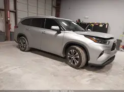 5TDGZRAH8NS093867 2022 TOYOTA HIGHLANDER