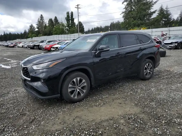 5TDGZRAH8NS099636 2022 TOYOTA HIGHLANDER - Image 1
