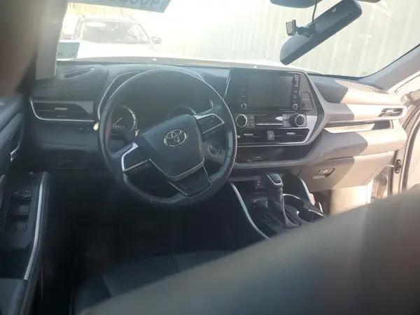 5TDGZRAH8NS118198 2022 TOYOTA HIGHLANDER - Image 8