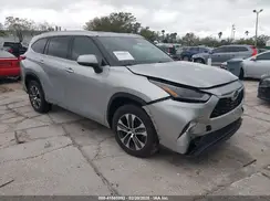 5TDGZRAH8NS127497 2022 TOYOTA HIGHLANDER