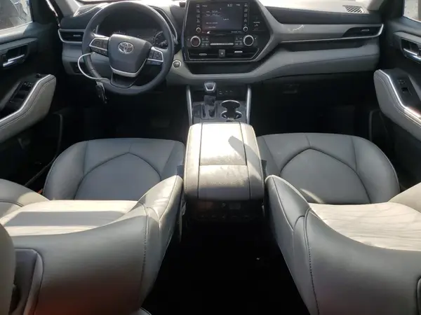 5TDGZRAH8NS543419 2022 TOYOTA HIGHLANDER - Image 8