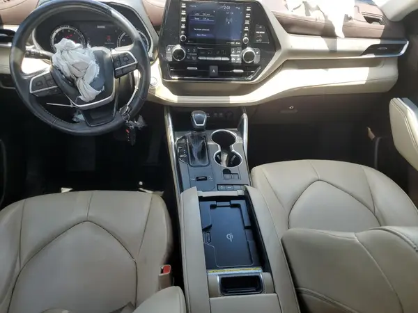 5TDGZRAH8NS552816 2022 TOYOTA HIGHLANDER - Image 8