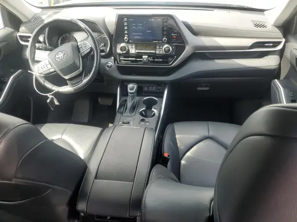 5TDGZRAH8NS560396 2022 TOYOTA HIGHLANDER - Image 8