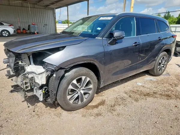5TDGZRAH8NS560687 2022 TOYOTA HIGHLANDER - Image 1