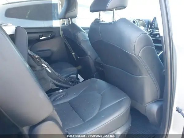 5TDGZRAH9LS512953 2020 TOYOTA HIGHLANDER - Image 8