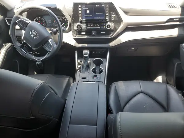 5TDGZRAH9MS031523 2021 TOYOTA HIGHLANDER - Image 8