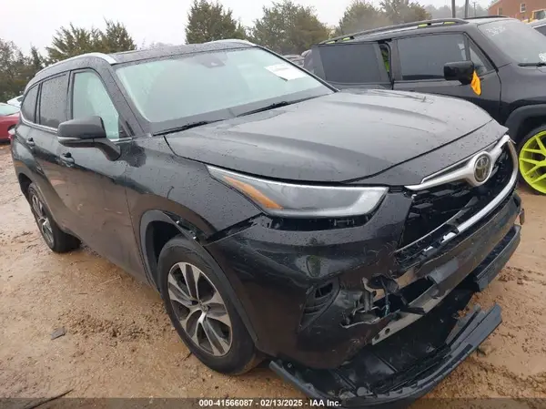 5TDGZRAH9MS039752 2021 TOYOTA HIGHLANDER - Image 1